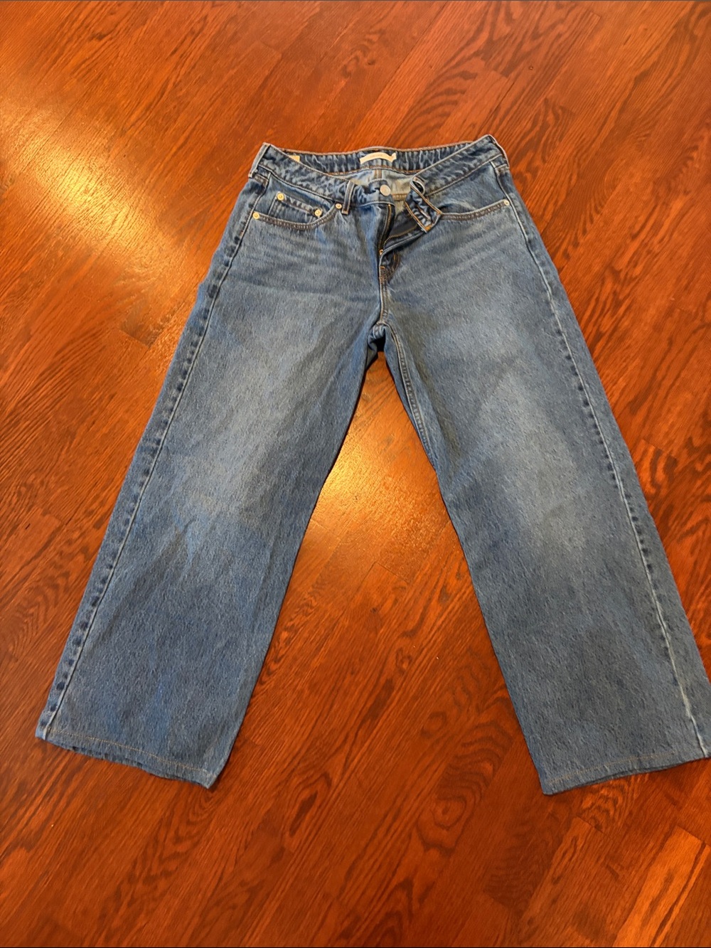 Levi's Women's Medium Blue Straight-Leg Jeans